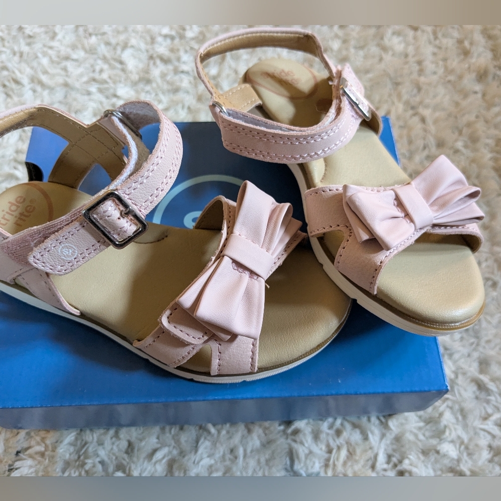 Stride Rite Girls Pink Bow Sandals